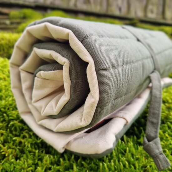 Montessori auduma organizators kustīgajam alfabētam - haki